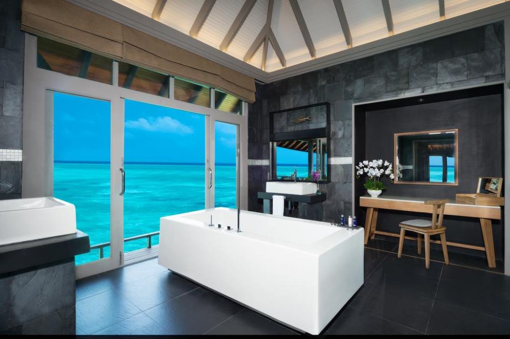 content/hotel/JA Manafaru/Accommodation/Grand Water 2 Bedroom Suite with Private Infinity Pool/Manufaru-Acc-GrandWater2BSuite-03.jpg